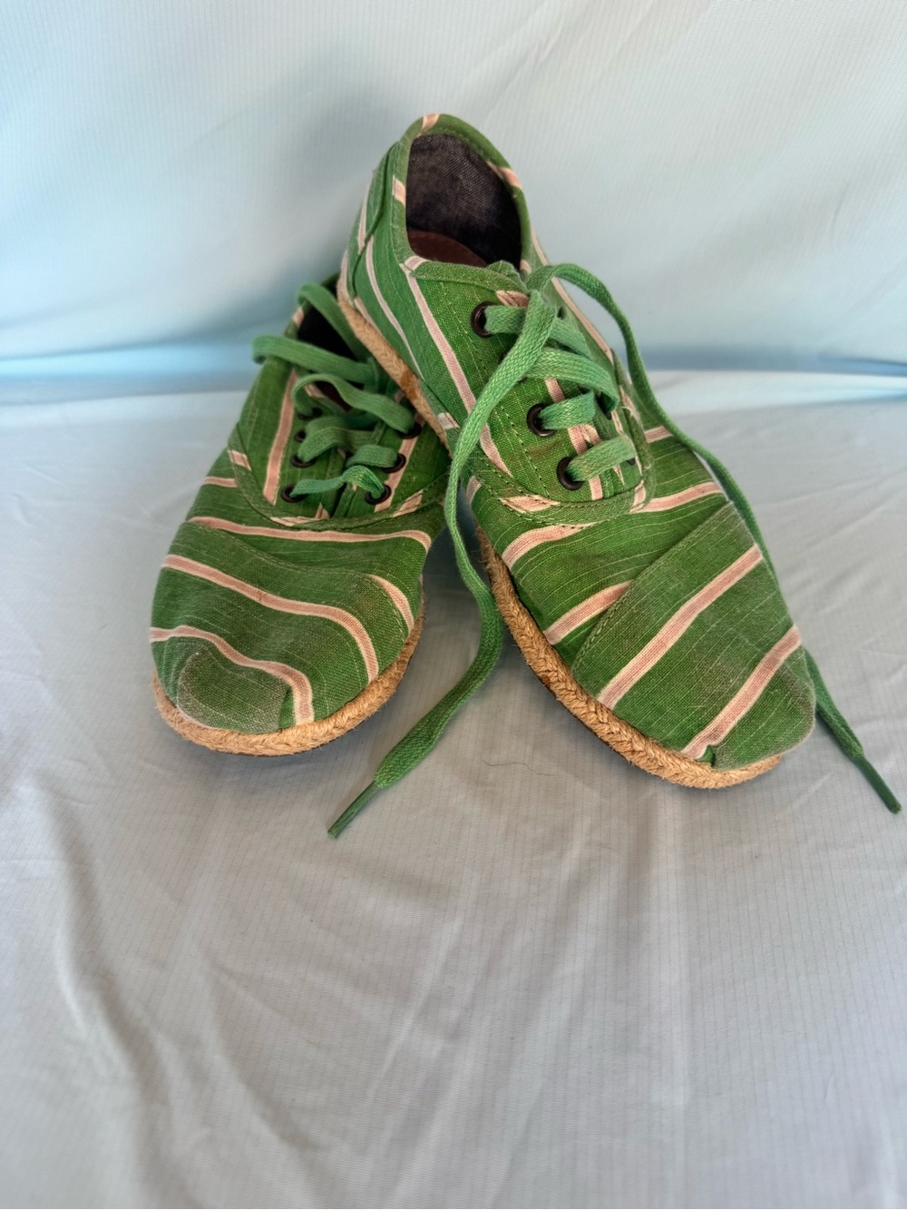 Tom’s Green Striped Women’s Lace-Up Canvas Sneakers